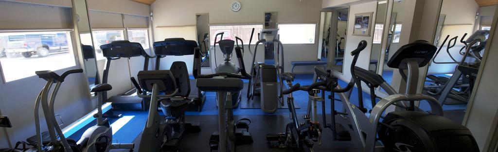 Ypc Fitness & Accomodations Invermere Pokoj fotografie